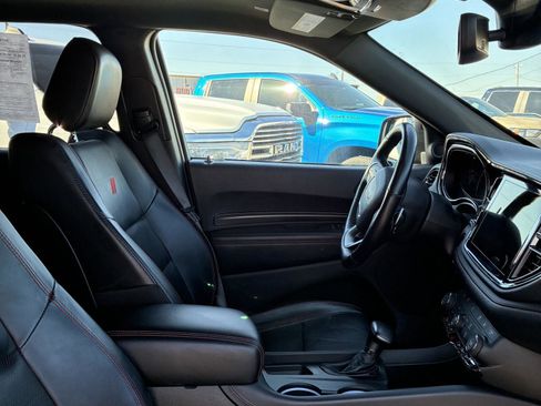 Used 2025 Dodge Durango GT AWD/4WD image 14