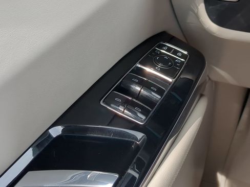 Used 2025 Cadillac Escalade Sport Platinum w/ LPO, Floor Liner Package AWD/4WD image 23