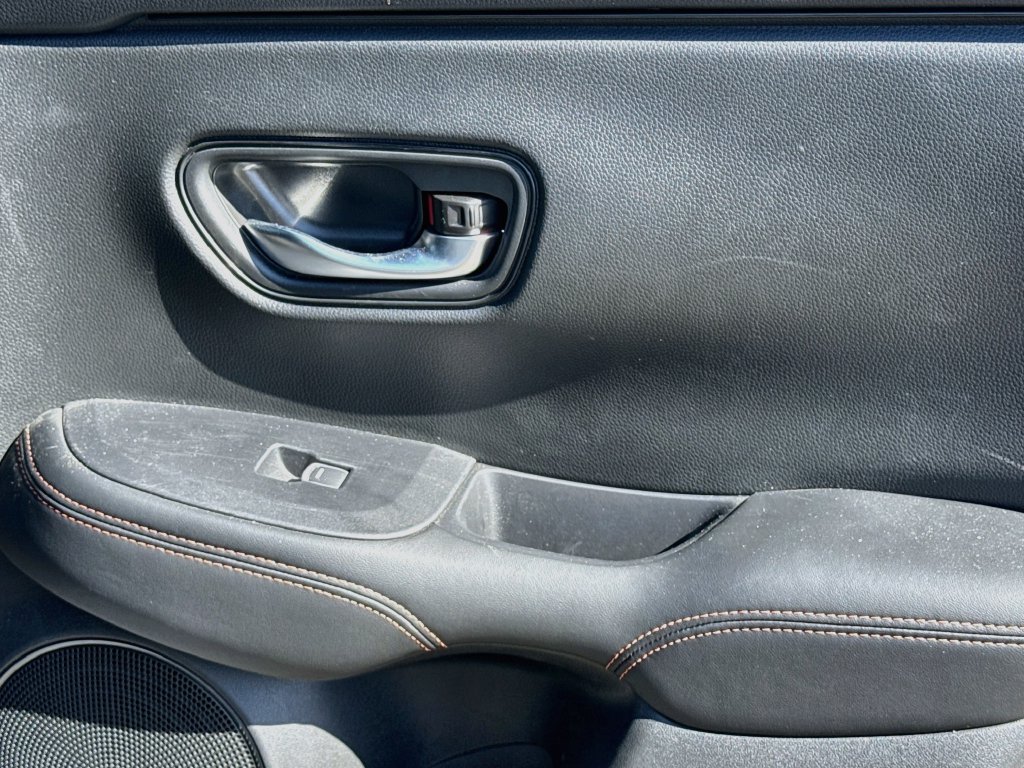 Used 2025 Honda HR-V Sport image 35