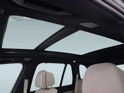 New 2026 BMW X5 M60i image 14