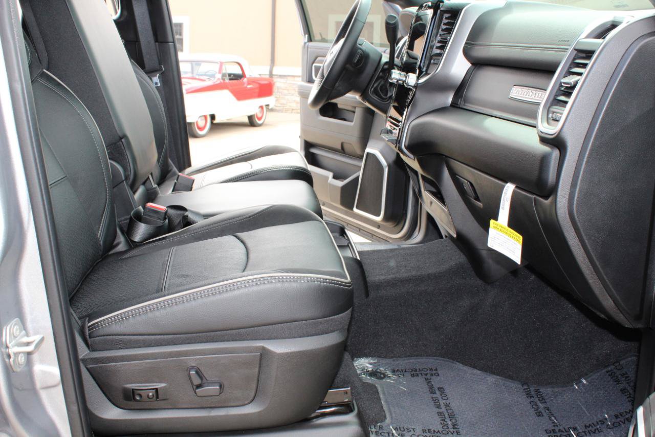 Used 2024 RAM 3500 Laramie w/ Sport Appearance Package AWD/4WD image 21
