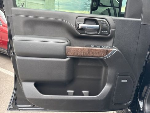 Used 2022 GMC Sierra 2500 Denali image 10