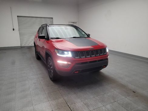 Used 2019 Jeep Compass Trailhawk w/ Leather Interior Group AWD/4WD image 14