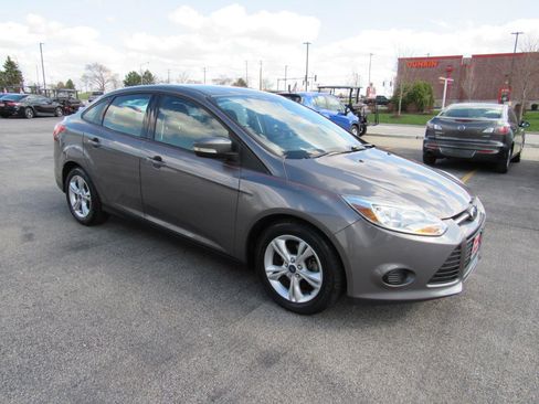 Used 2014 Ford Focus SE image 9