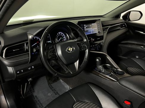 Certified 2022 Toyota Camry SE w/ Convenience Package FWD image 12
