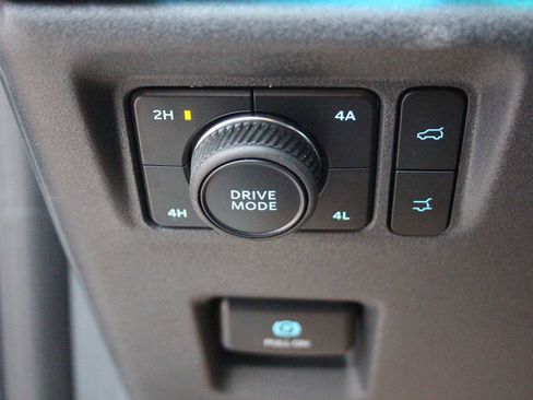 New 2025 Ford Expedition Max Platinum w/ Platinum Ultimate Package image 31