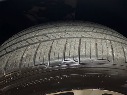 Used 2023 Volkswagen ID.4 Pro AWD/4WD image 35