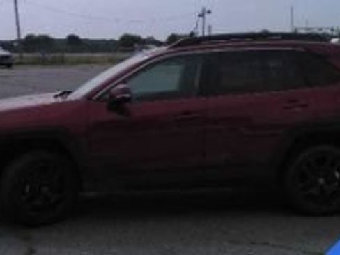 Used 2024 Toyota RAV4 Adventure AWD/4WD image 7