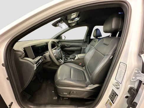 Used 2025 Hyundai Santa Cruz SEL AWD/4WD image 13