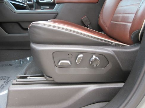 Used 2024 GMC Sierra 1500 Denali Ultimate AWD/4WD image 35