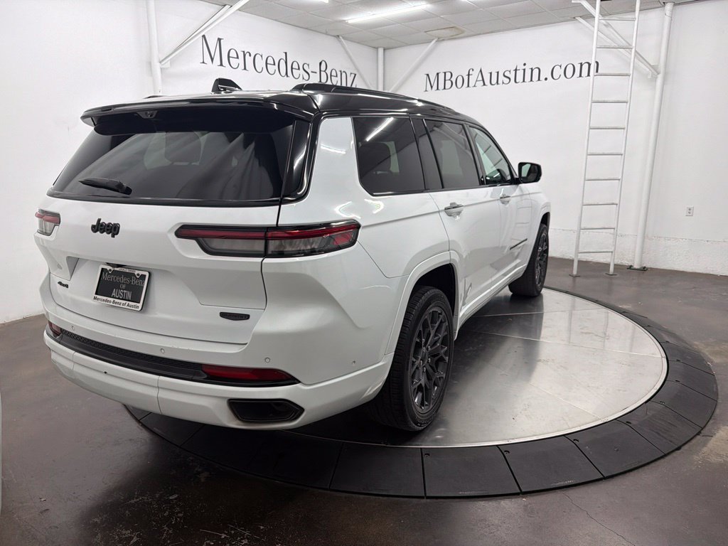 Used 2023 Jeep Grand Cherokee L Summit w/ Advanced Protech Group IV AWD/4WD image 7