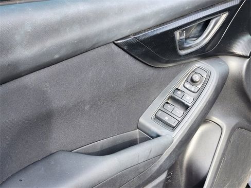 Used 2017 Subaru Impreza 2.0i image 10