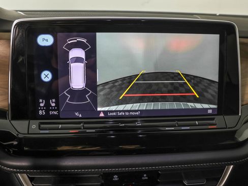 Used 2024 Volkswagen Atlas SE w/ Black Wheel Package image 8