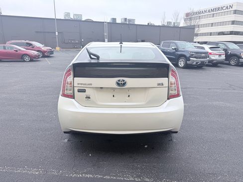 Used 2013 Toyota Prius Three image 4