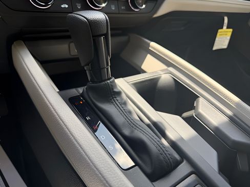 Used 2025 Honda Accord LX image 28
