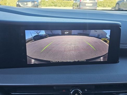 Used 2025 Nissan Murano SV image 40