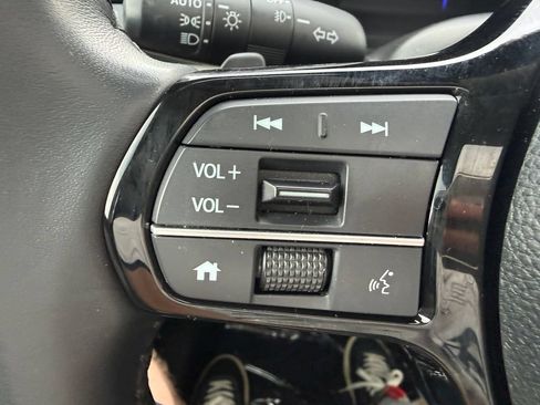 Used 2023 Honda Pilot Touring image 16