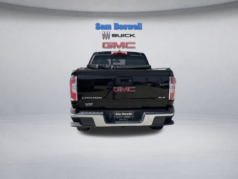Certified 2016 GMC Canyon SLE w/ SLE Convenience Package RWD image 9