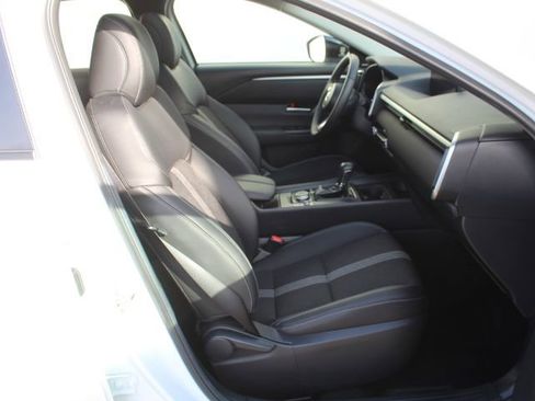 Certified 2025 MAZDA CX-50 AWD 2.5 S w/ Premium Package image 40