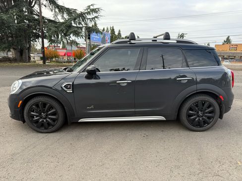 Used 2018 MINI Cooper Countryman S image 2