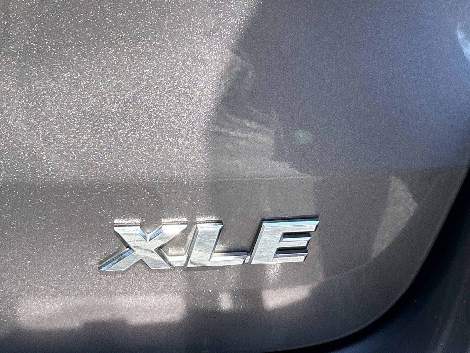 Used 2019 Toyota Highlander XLE FWD image 8
