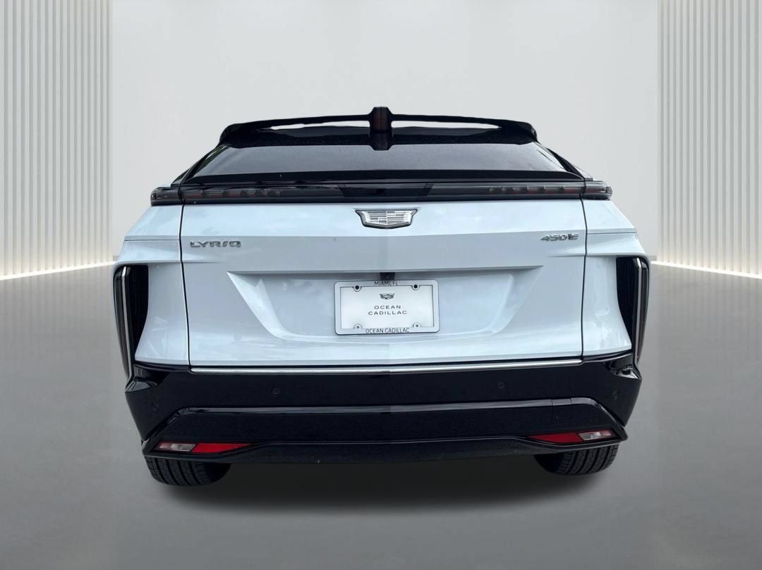 New 2026 Cadillac Lyriq Luxury w/ LPO, Bronce Accent Package RWD image 6
