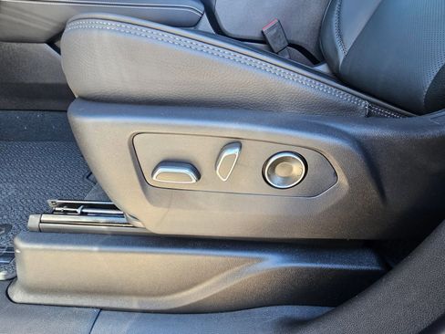 New 2026 GMC Yukon Denali w/ Sun & Power Step Package image 24