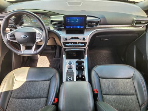 Used 2023 Ford Explorer Timberline w/ Timberline Technology Package AWD/4WD image 27