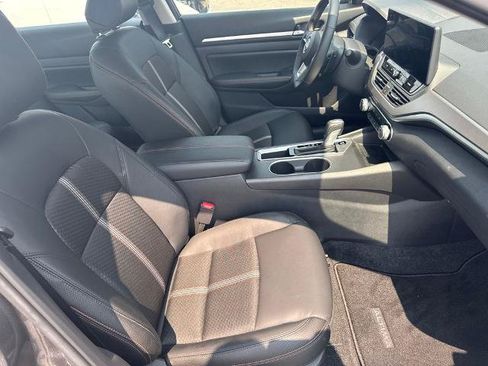 Certified 2026 Nissan Altima 2.5 SR FWD image 6