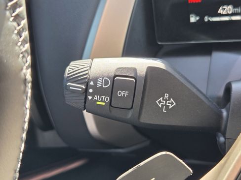 Certified 2025 BMW X3 xDrive30i w/ Premium Package image 29