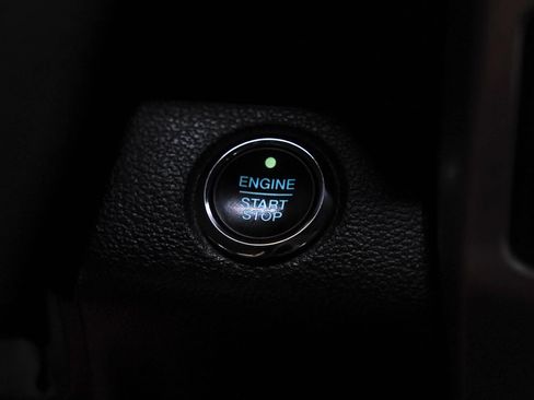 Used 2015 Ford F150 Platinum w/ Equipment Group 701A Luxury AWD/4WD image 22