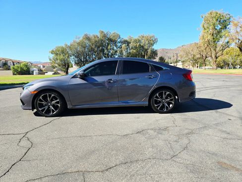 Used 2020 Honda Civic Sport image 5