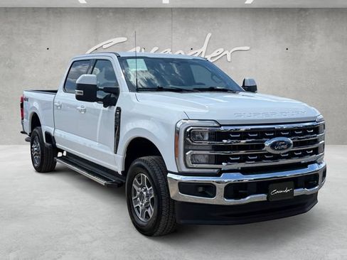 Certified 2023 Ford F250 Lariat AWD/4WD image 2