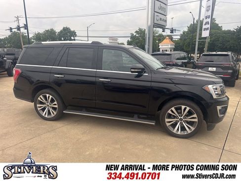 Used 2020 Ford Expedition Limited w/ Equipment Group 302A AWD/4WD image 2