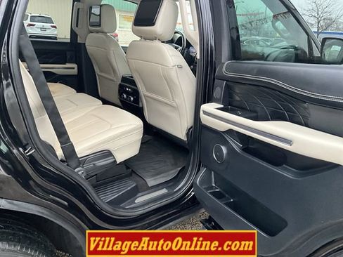 Used 2021 Ford Expedition Platinum image 32