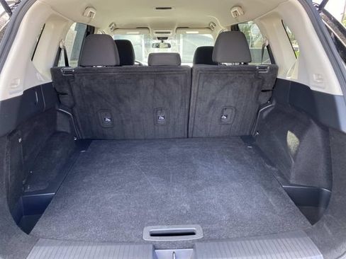 Used 2024 Nissan Rogue S AWD/4WD image 6