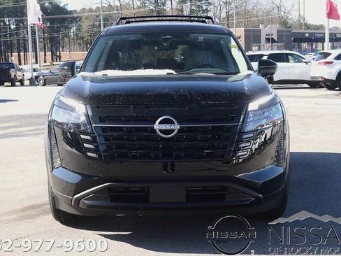 New 2026 Nissan Pathfinder SV image 2