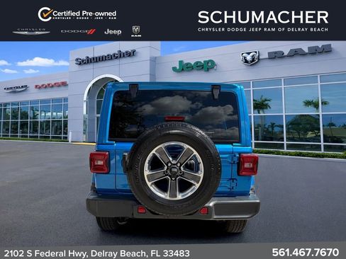 Certified 2022 Jeep Wrangler Unlimited Sahara w/ LED Lighting Group AWD/4WD image 6