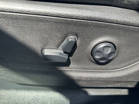 Used 2019 RAM 1500 Big Horn AWD/4WD image 21