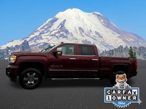 Used 2017 GMC Sierra 3500 Denali w/ Duramax Plus Package image 8