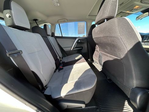 Used 2017 Toyota RAV4 XLE image 31