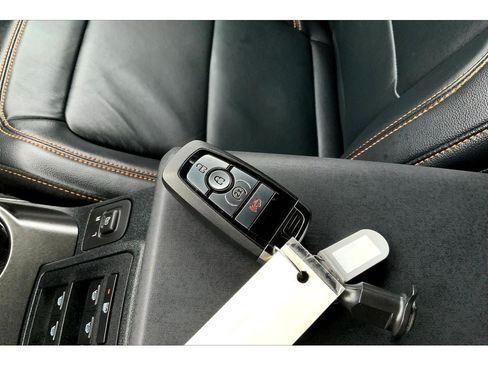 Used 2023 Ford Bronco Badlands AWD/4WD image 14