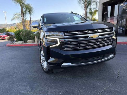 Used 2023 Chevrolet Suburban Premier RWD image 8