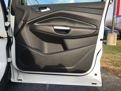 Used 2016 Ford Escape SE image 42