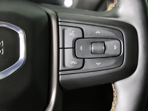 Used 2025 GMC Sierra 2500 AT4 w/ AT4 Premium Plus Package image 18