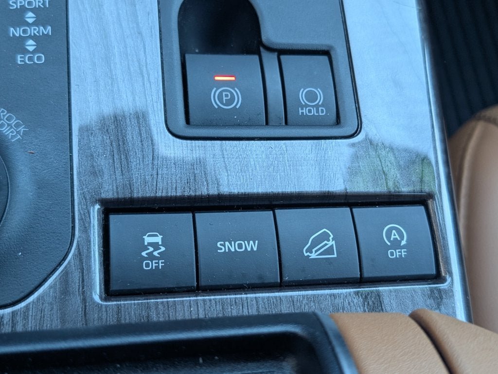 Certified 2020 Toyota Highlander Platinum AWD/4WD image 31