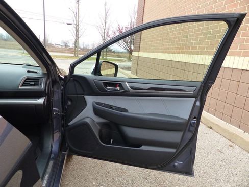 Used 2017 Subaru Legacy 2.5i Sport image 43