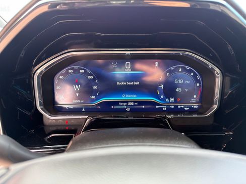 Used 2025 Chevrolet Silverado 1500 High Country w/ Technology Package image 21