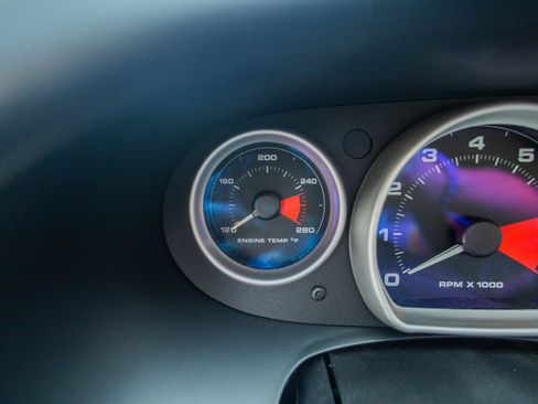 Used 2006 Ford GT RWD image 52