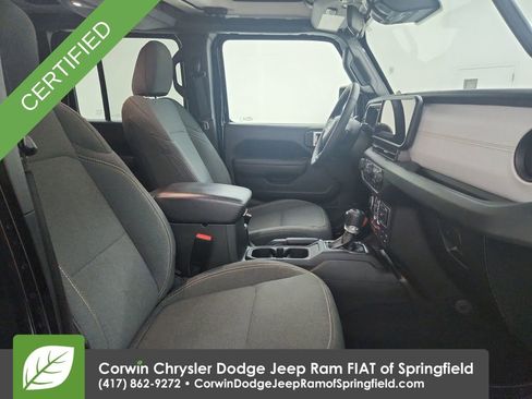 Certified 2025 Jeep Wrangler Unlimited Sport AWD/4WD image 32